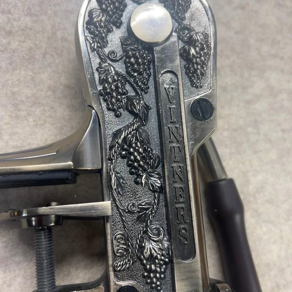 Vintners Reserve Table Mount Corkscrew Wine Opener Grape‎ Vine Metal Bronze